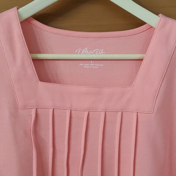 ULTRA SOFT, ladies top. Peach short sleeves.  Size large. Comfortable. - Picture 2 of 8